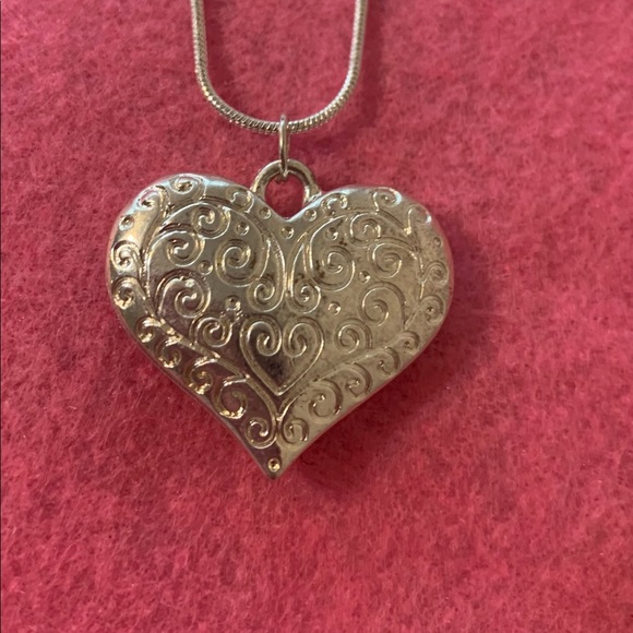 Heart SS chain necklace 💕💕💕 - Picture 7 of 7